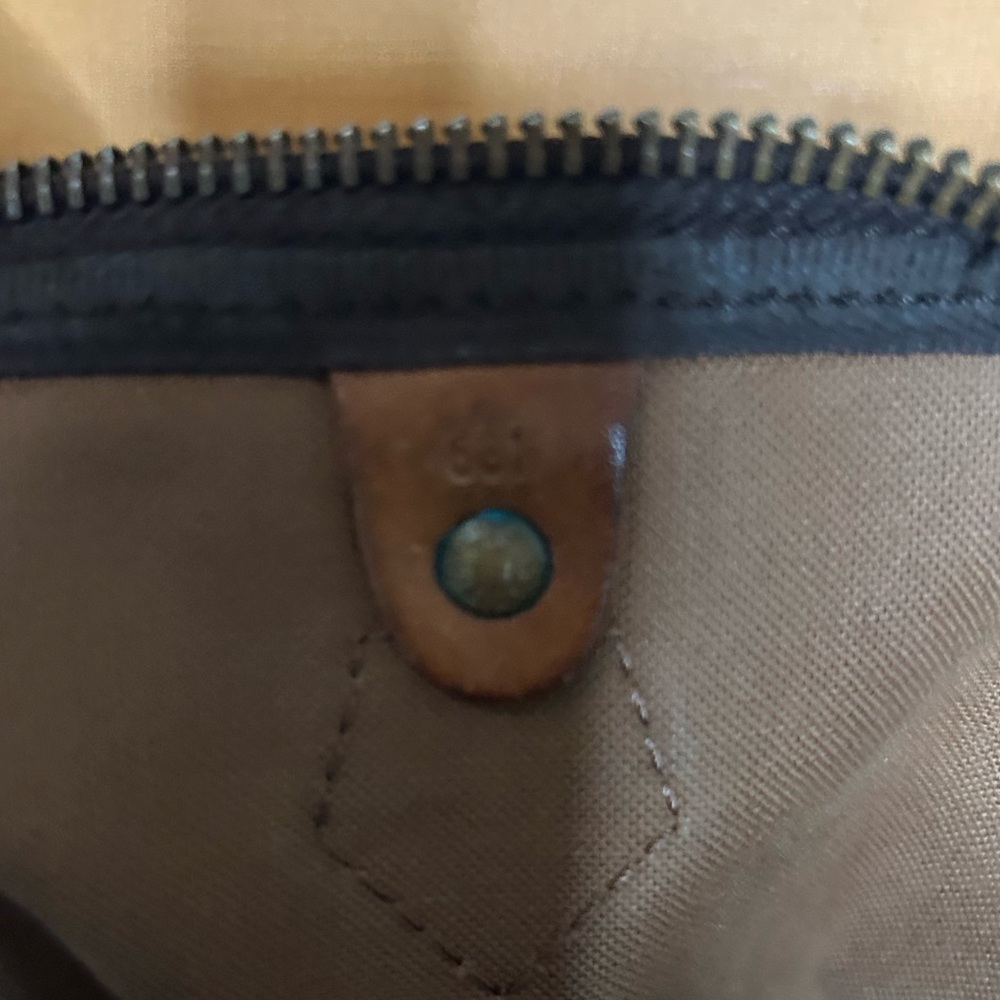 Authentic Louis Vuitton Speed 40 Monogram- Don’t Miss Out. - Picture 8 of 11